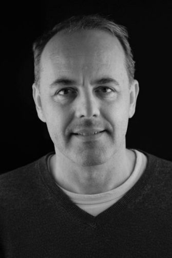 Headshot of Christopher Hutchinson