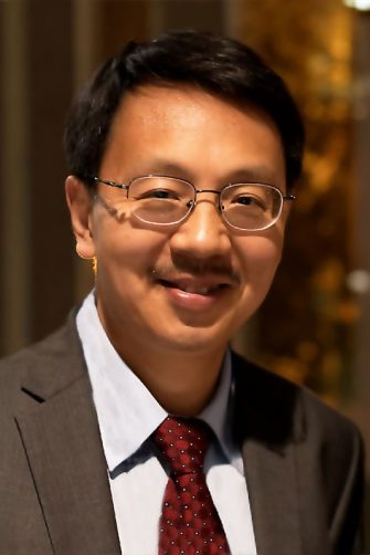 Headshot of Dr Qing Li