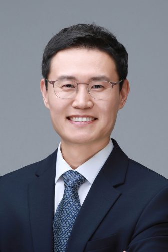 Jae-Woong Jeong headshot