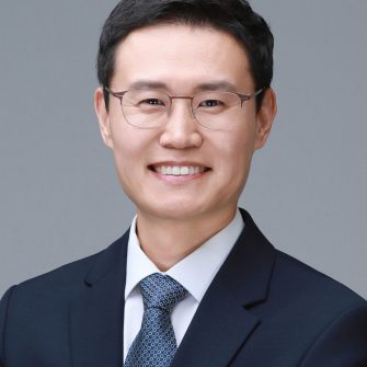 Jae-Woong Jeong headshot